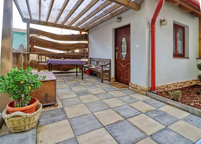 Nyirfa-lak Szilvásvárad